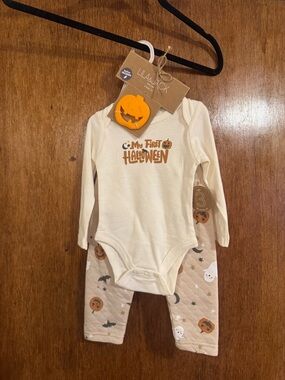 LIL & JACK Cream "My First Halloween" Baby One-Piece Set